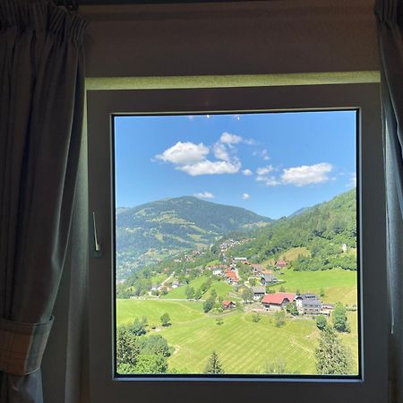 Landhaus Schoenblick Radenthein Bagian luar foto