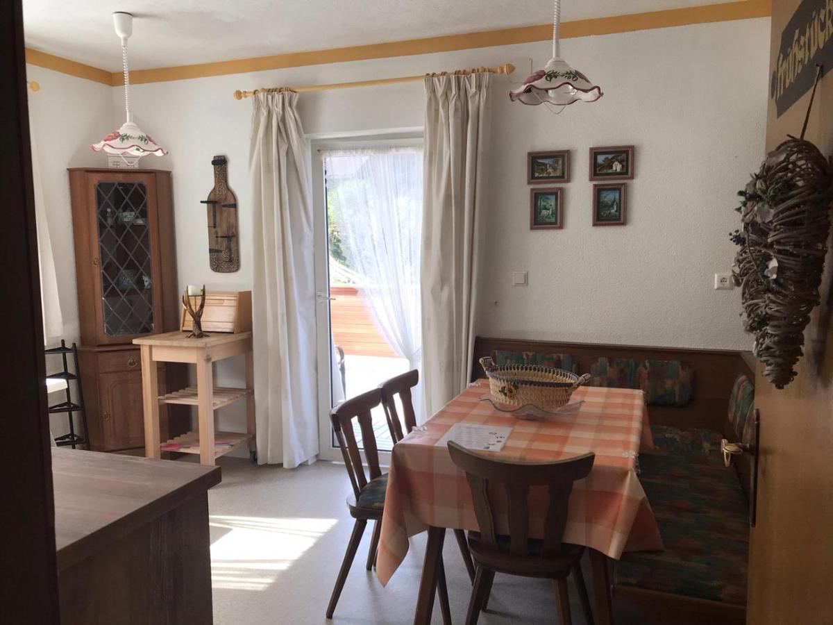 Landhaus Schoenblick Radenthein Bagian luar foto
