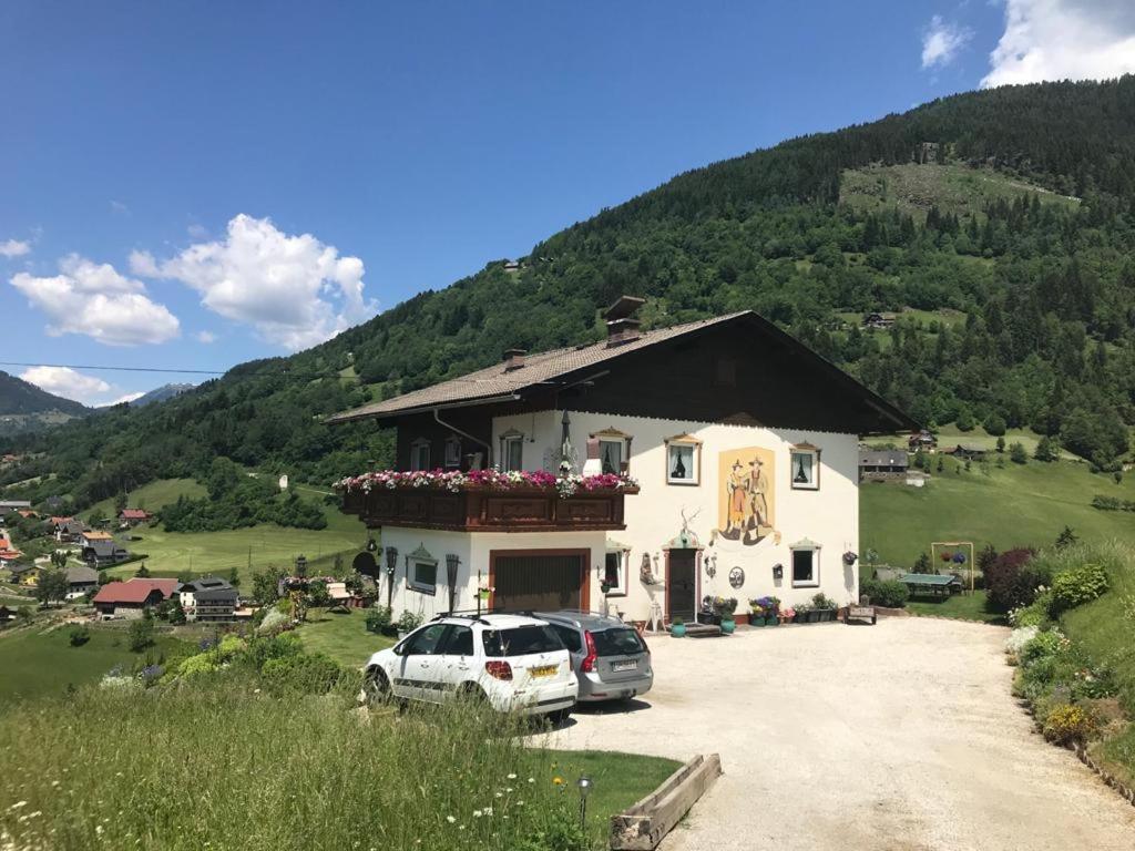 Landhaus Schoenblick Radenthein Bagian luar foto