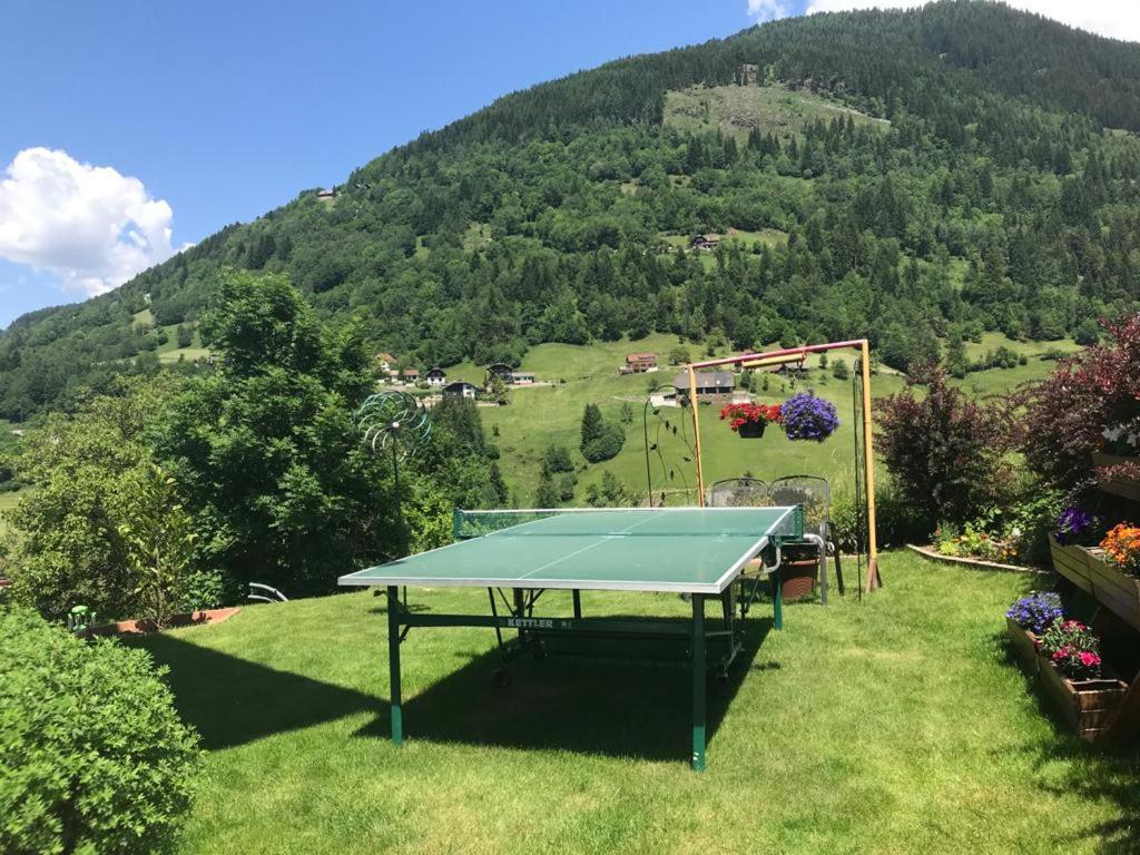 Landhaus Schoenblick Radenthein Bagian luar foto