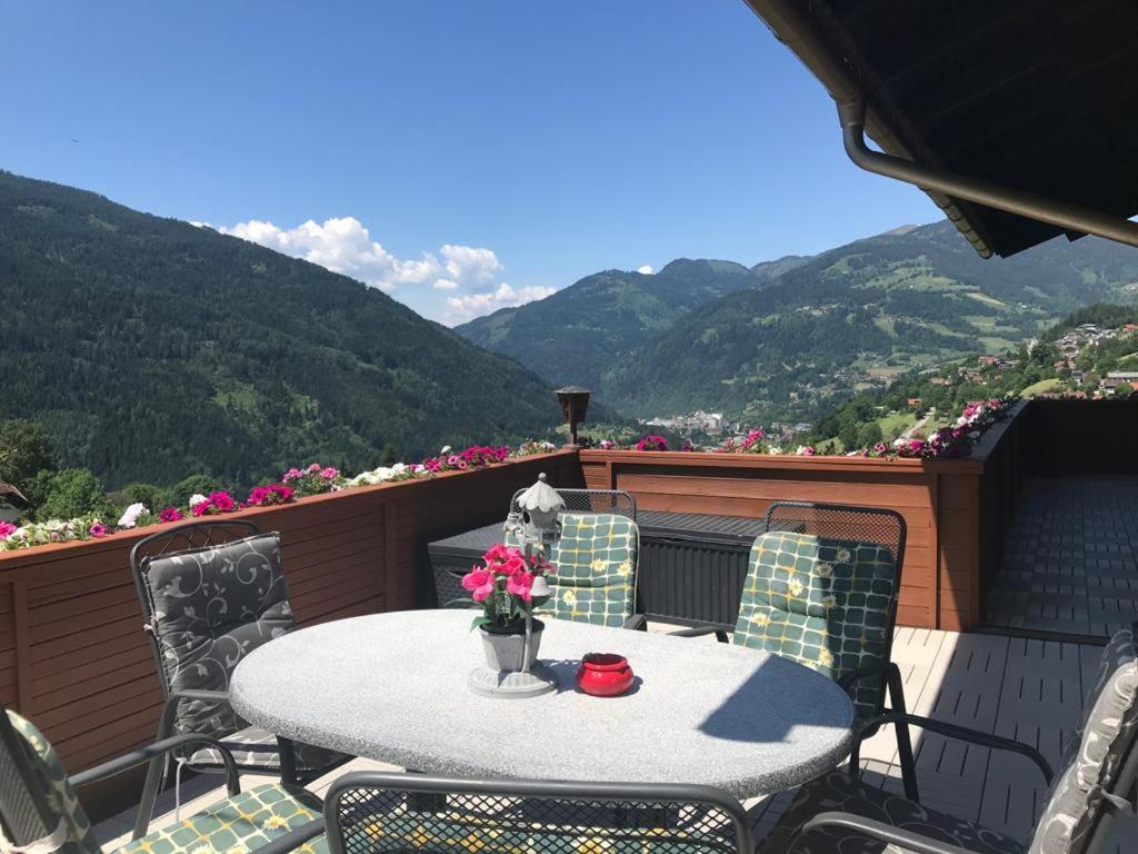 Landhaus Schoenblick Radenthein Bagian luar foto